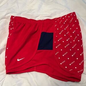 Nike shorts size large